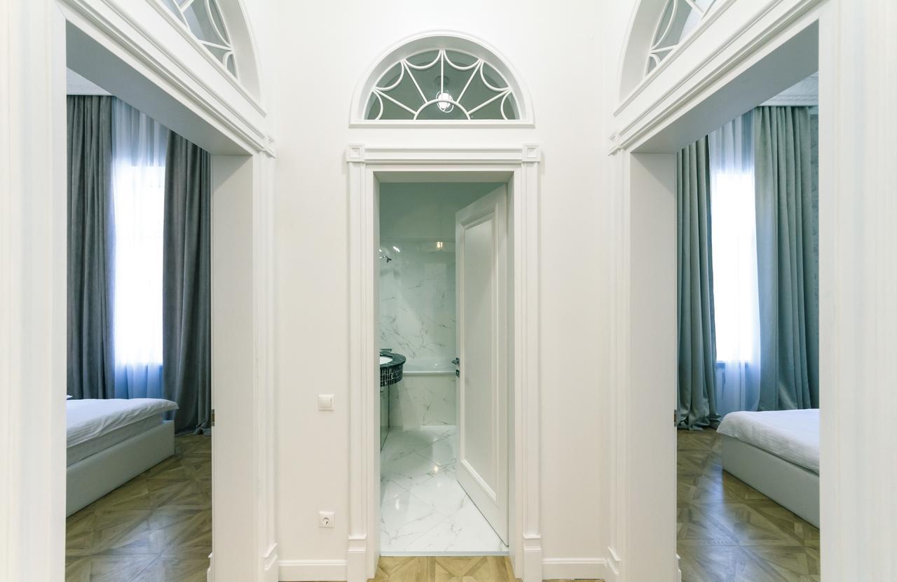 Vip Apartment Near Kreschatyk, 31А Pushkinska Street Κίεβο Εξωτερικό φωτογραφία